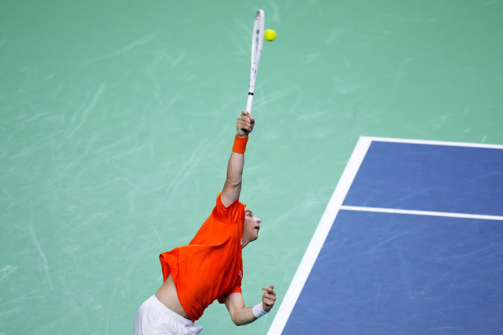 他不仅是在 他不仅是在